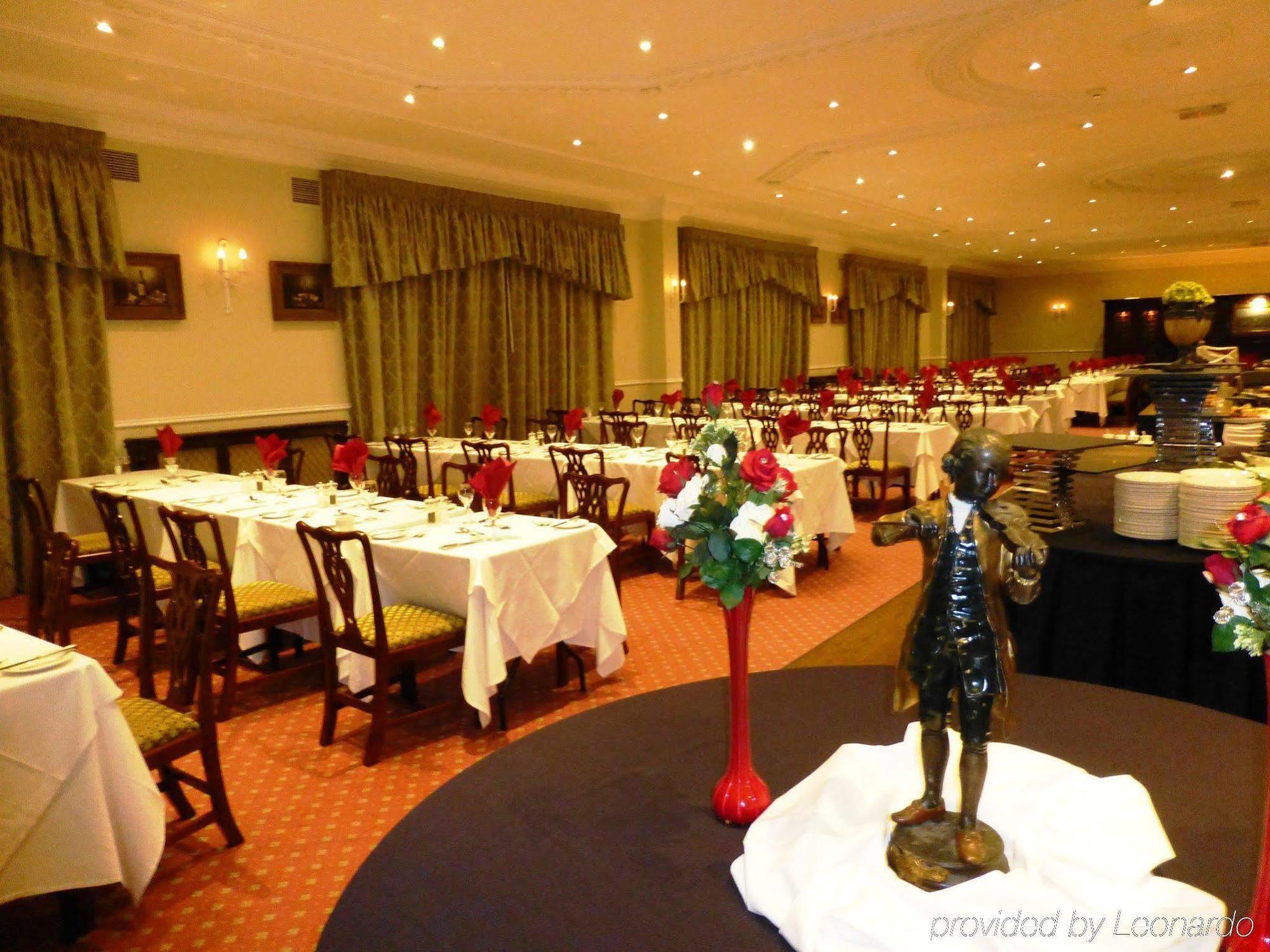 经典英国温特莱伯里大厅酒店&Spa 惠特尔伯里 外观 照片